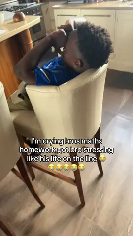 bro acting like he bout to get evicted 😭😭🙏 #fyp#foryou#blowthisup#relatable#trending#friends#xyzabc 