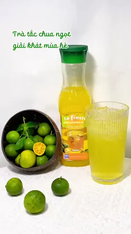 Mùa hè mà không có trà tắc là thiếu vitamin mát đó nghen! 🍹☀️ Pha 1 ly siêu nhanh với nước cốt tắc La Fresh – chua ngọt vừa miệng, giải khát khỏi bàn luôn! @LaFresh - Nguyên liệu pha chế #embokhanhan #lafresh  #nuoccotlafresh #nuoccottaclafresh #tratac 