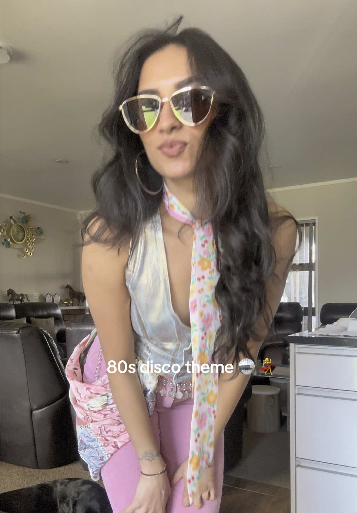 80s fit check + Kiki at the back 🥹🪩  #disco #fitcheck #80s #fyp #80soutfit #outfit 