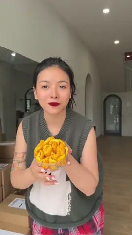 Nếu xoài này không ngon là tất cả món tui bán đều dỡ đó!!!!! Xoài dầy trộn ớt là ngon nhấttt #nhabedo 