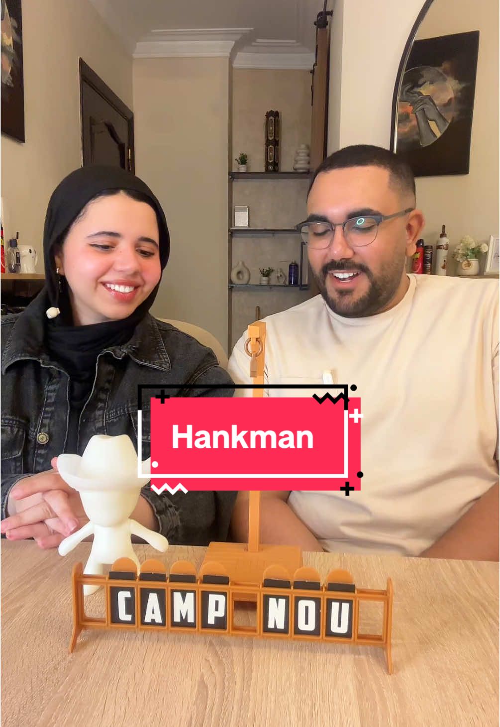 Hankman with my wife. 😂💙  خمن الكلمة مع لعبة Hankman  #couplegoals #فوريو #challenge #تحدي #fyp 