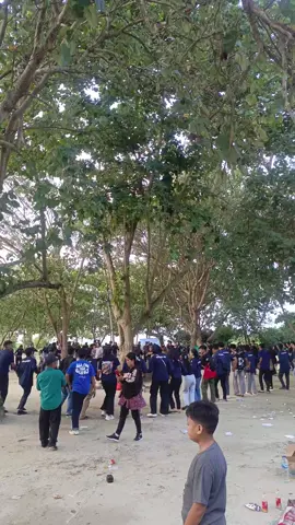 hut pemuda gkst ke76 thn,klasis parigi selatan. napa ee biar cma 1hari perayaan berasa skli dpe rame😍