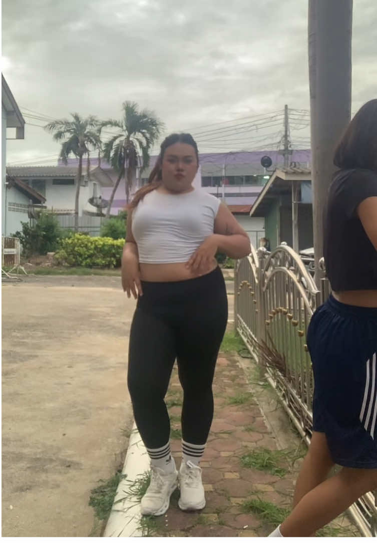 #กางเกงออกกำลังกาย #fashionchubby #kylieyรีวิว #ช่องkyliey 