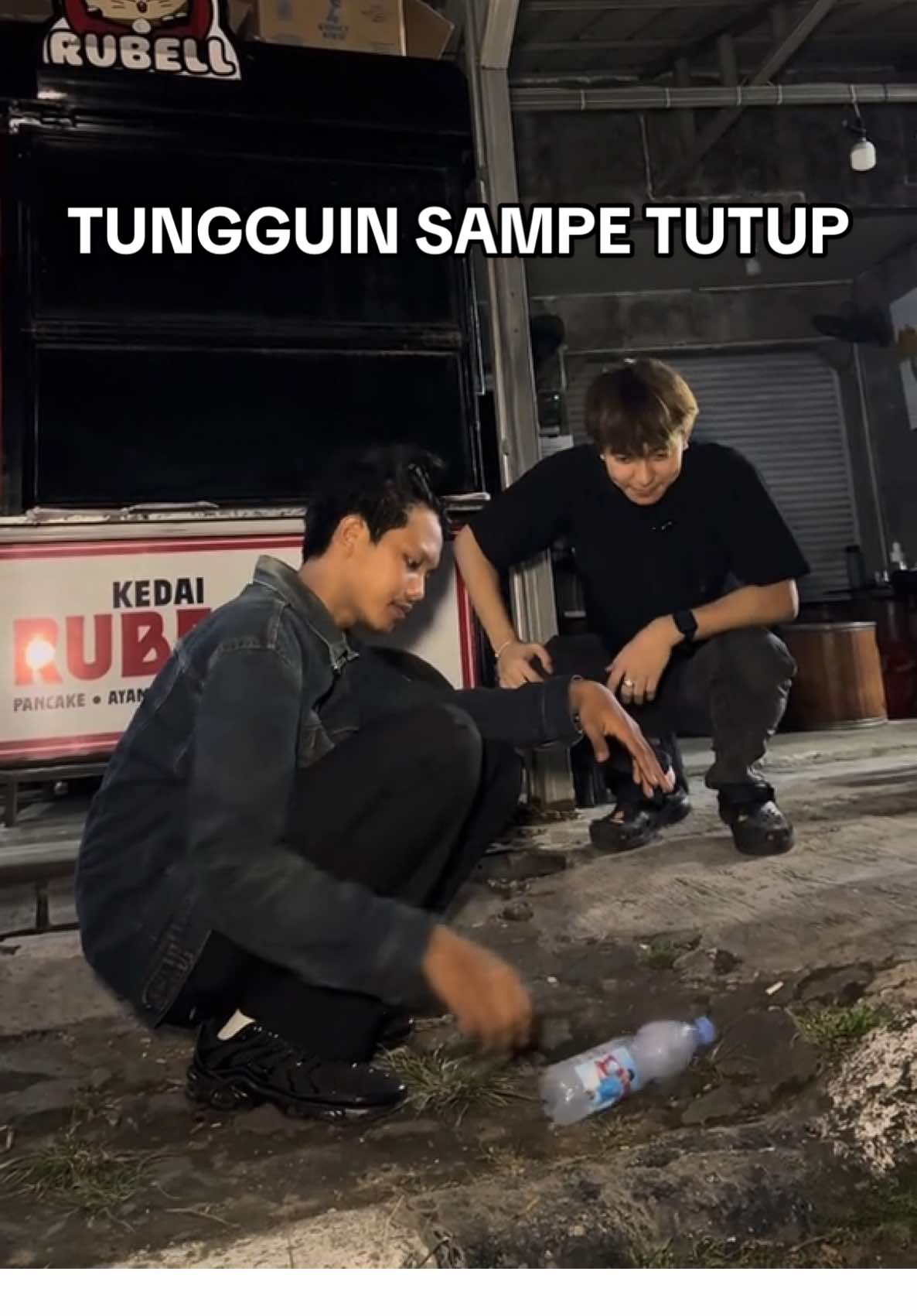 pancake gratis kalo bisa flip botol
