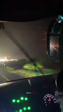 Hujan pun akan berhenti sayang.. .. .. #bejeu #blackbuscommunity #naikbejeu #vibes #hujan 