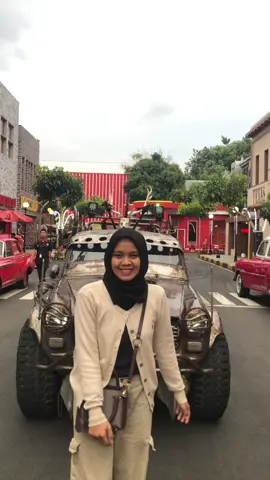 Spill outfitnya disini  @Spillbyar #liburan #healing #batumalang #liburandimalang #museumangkut #museumangkutbatumalang 