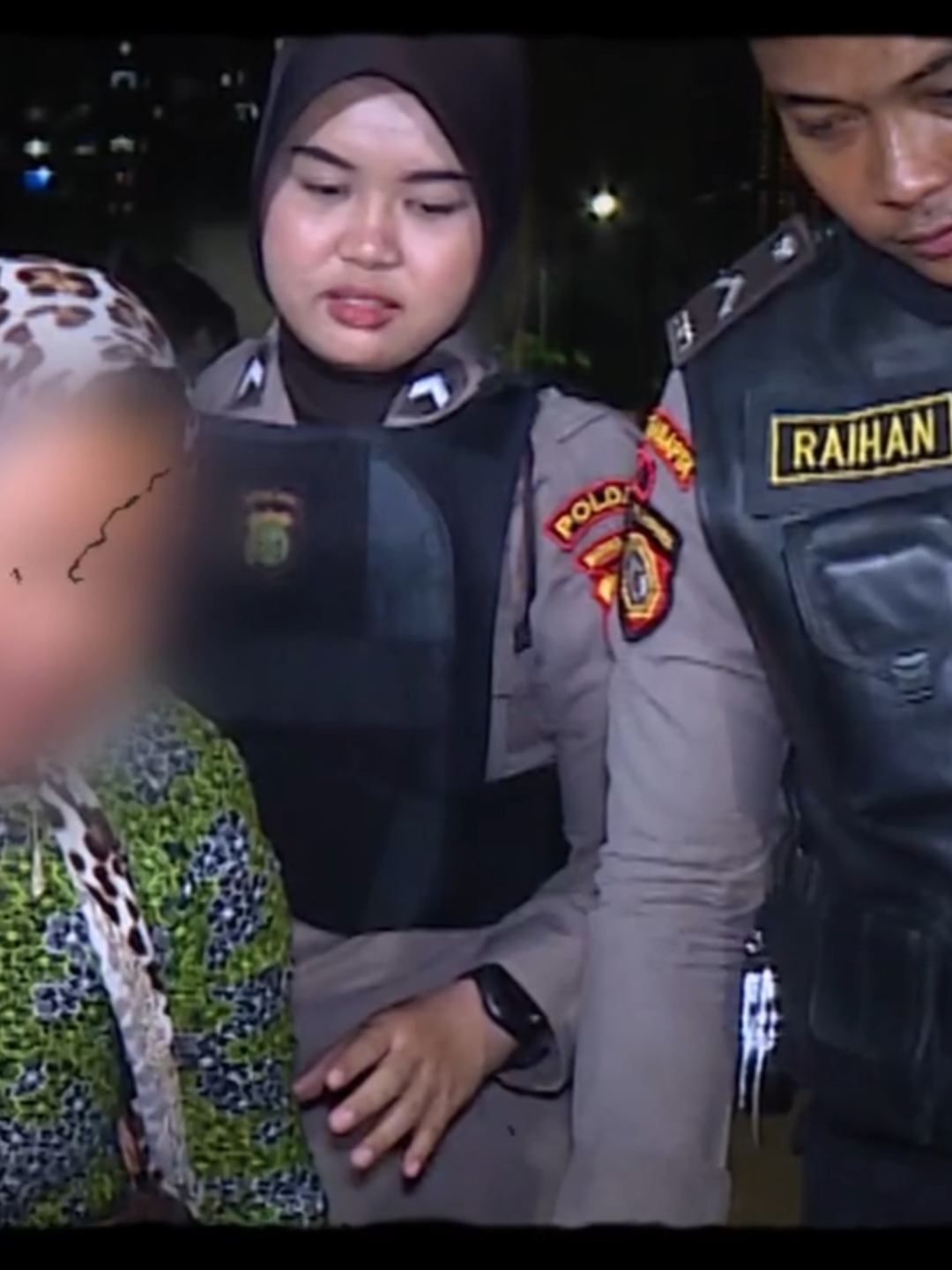 Si anak terlibat tawuran, emaknya auto ngamuk gak keruan! Saksikan The Police malam ini Senin, 21 Juli 2025 Pukul 22.45 WIB hanya di @officialtrans7