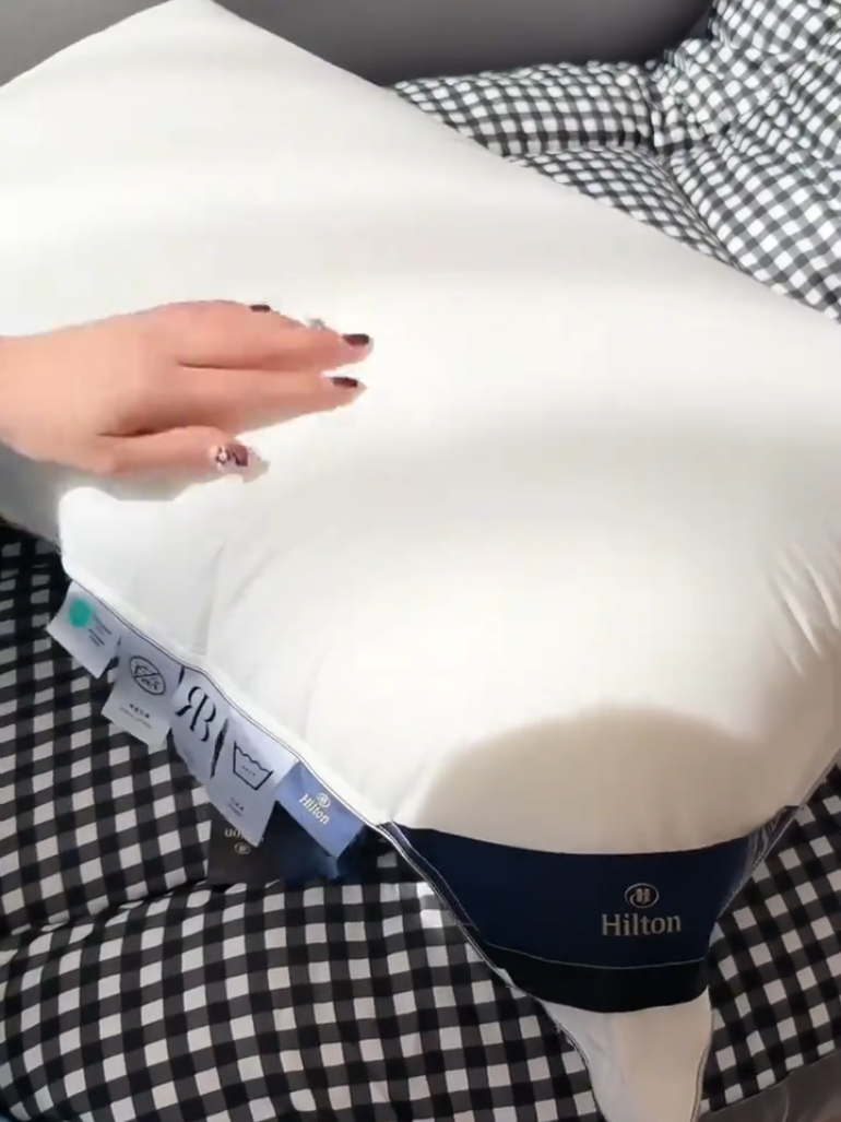 #hotelpillow #hiltonpillow #tiktokshopph #tiktokpaydaysale #tiktokshoppaydaysale #TikTokShop #tiktokshopbudol #FridayFriyay #BonggangFridayFriyay #tiktokshopontrend #unan #malambotnaunan 