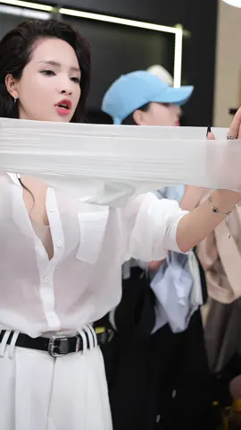 Quần chip lụa tàng hình, siêu thoáng mát. Em mời các chị múc 😘#hanhnguyenmikixi #danbikini #noiy #xuhuong #xuhuongtiktok #viral 