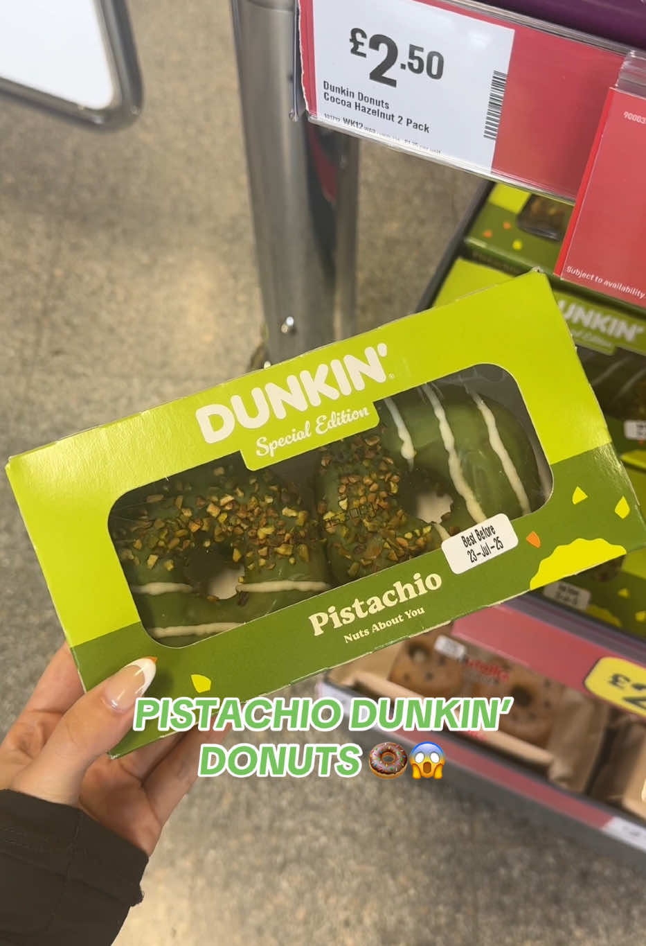 how unreal do these look!! @dunkinuk pistachio donuts in Iceland 💚✨ #icelandfoods #dunkindonuts #pistachio #newfoods #foodfinds #foodshop 