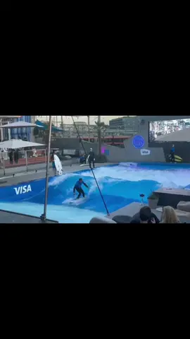 Who would thought you could surf in Zürich Switzerland 🤙 BTW i suck at pool surfing 🤣 #switzerland #zürich #poolsurfing #vacations 