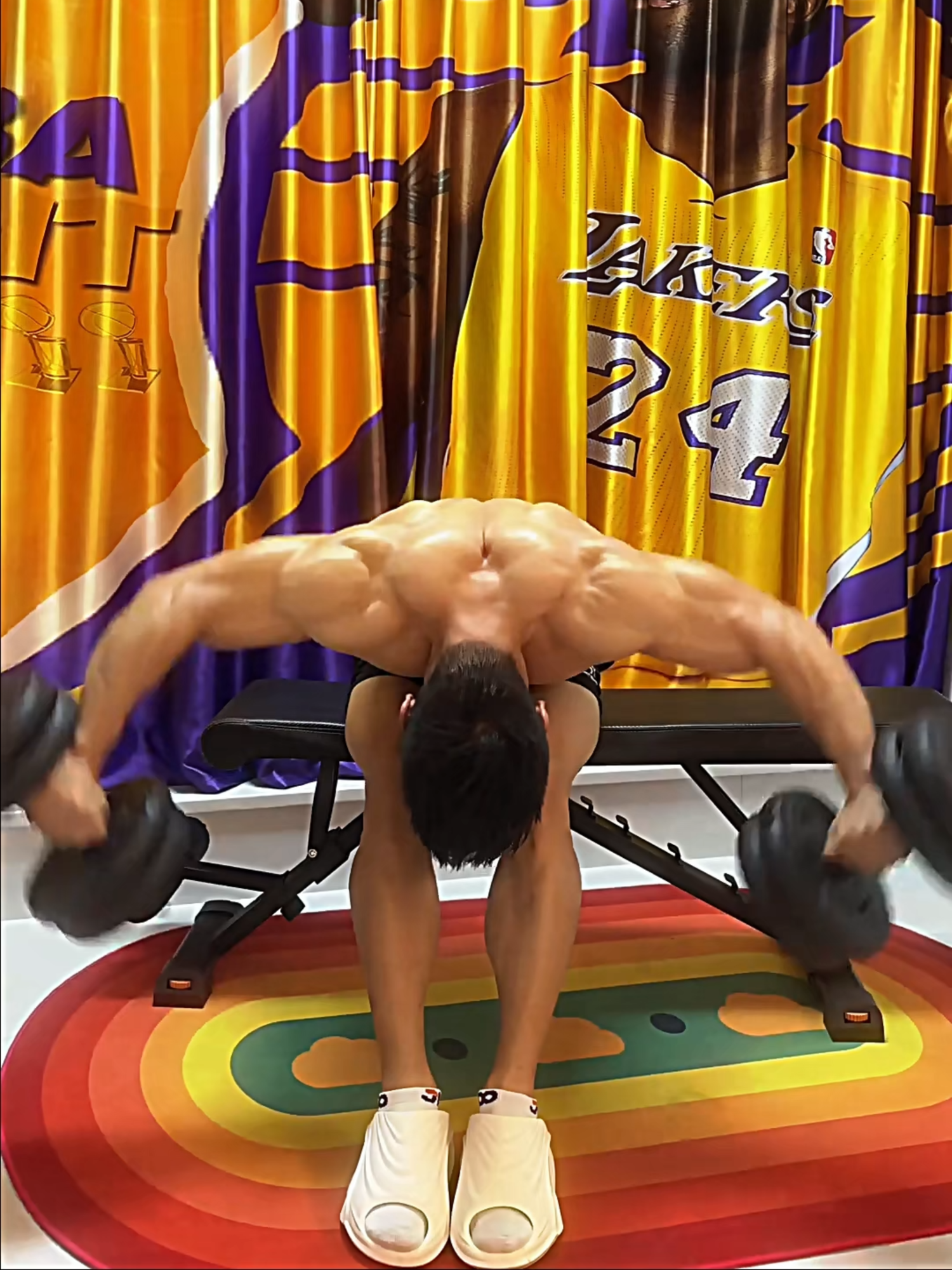 Day 1：Tips Pemula: Cara Pakai Bangku Dumbbell#latihanrumahan #bangkufitness #bangkudumbbell #dumbbellbench #fyp #dumbbellbenchpress #dumbbellworkout #homeworkout #fitnessindo #homegym #GymTok