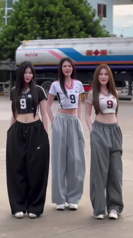 ตองเก้าาา👕👚#สาวศรีสะเกษ #fypシ゚ 