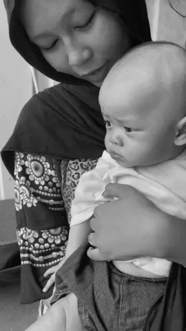 👶