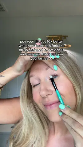 obsessed with this brush!! #lashes #eyelashes #eyecaretips 