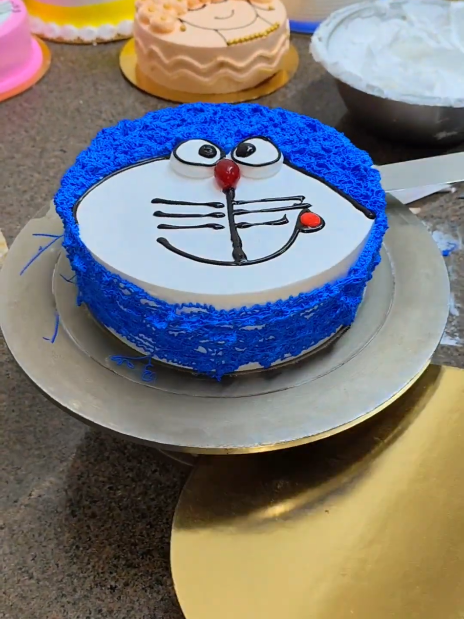 Doraemon Cake Design#cakedecorating #birthday #cake #viral_video #design #tiktok #yummyfood 