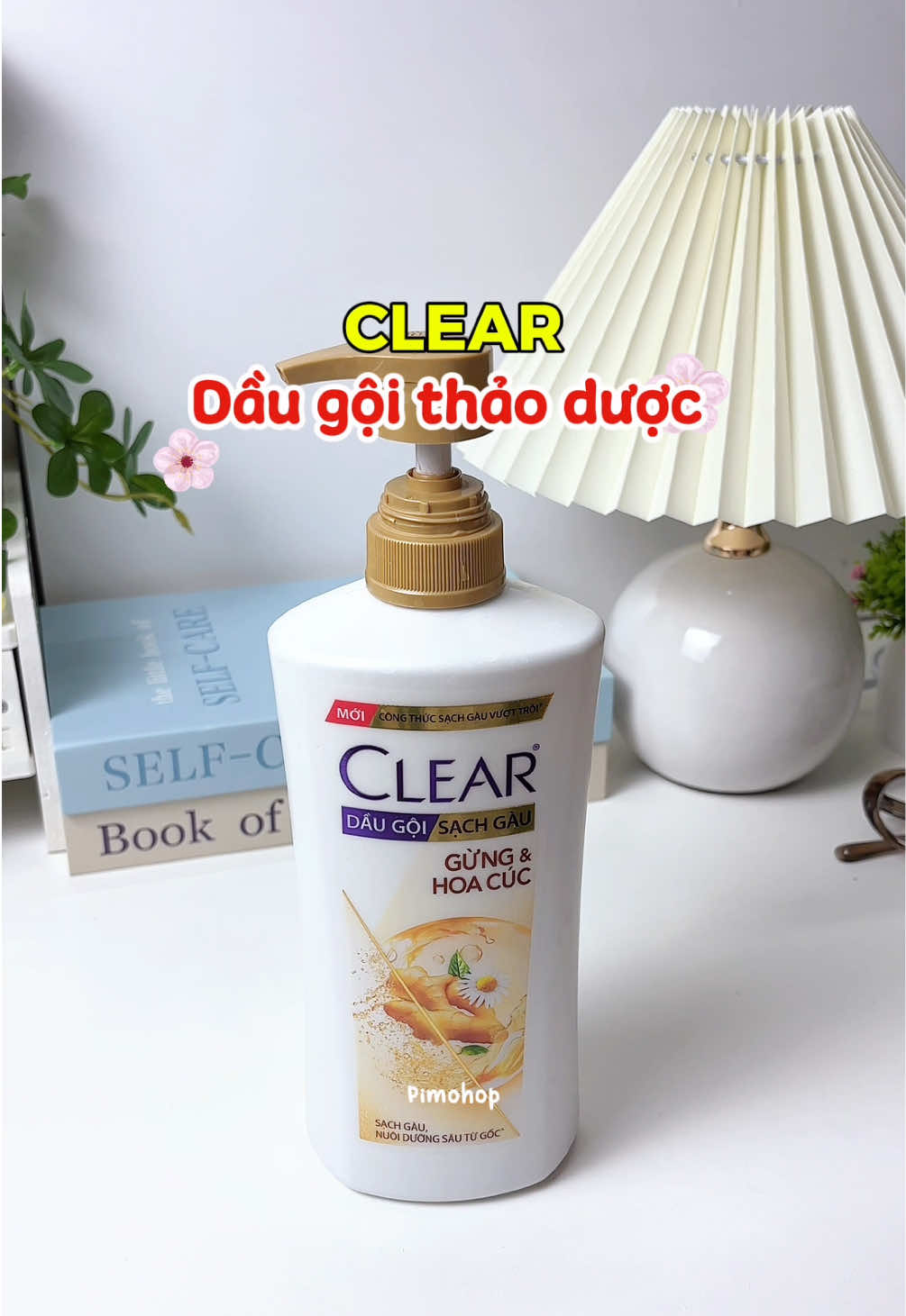 Dầu gội thảo dược gừng & hoa cúc cho tóc bị gàu ngứa gãy rụng #pimohop #daugoithaoduoc #daugoiclear #clear #daugoisachgau #teenbrand #hoptaccungunilever #unileverbeauty #xuhuong 