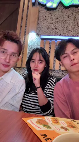 ဘယ်နေ​ရာရောက်ရောက် Garr😆 @Mone - မုဏ်း @Khant Oak Soe #SaiKhantOo #ဝင်းမြင့် #စိုင်းခန့်ဦး #အချစ်ဆုံးသူရဲ့အတ္ထုပ္ပတ္တိ #foryou #foryoupage #tiktokmyanmar 