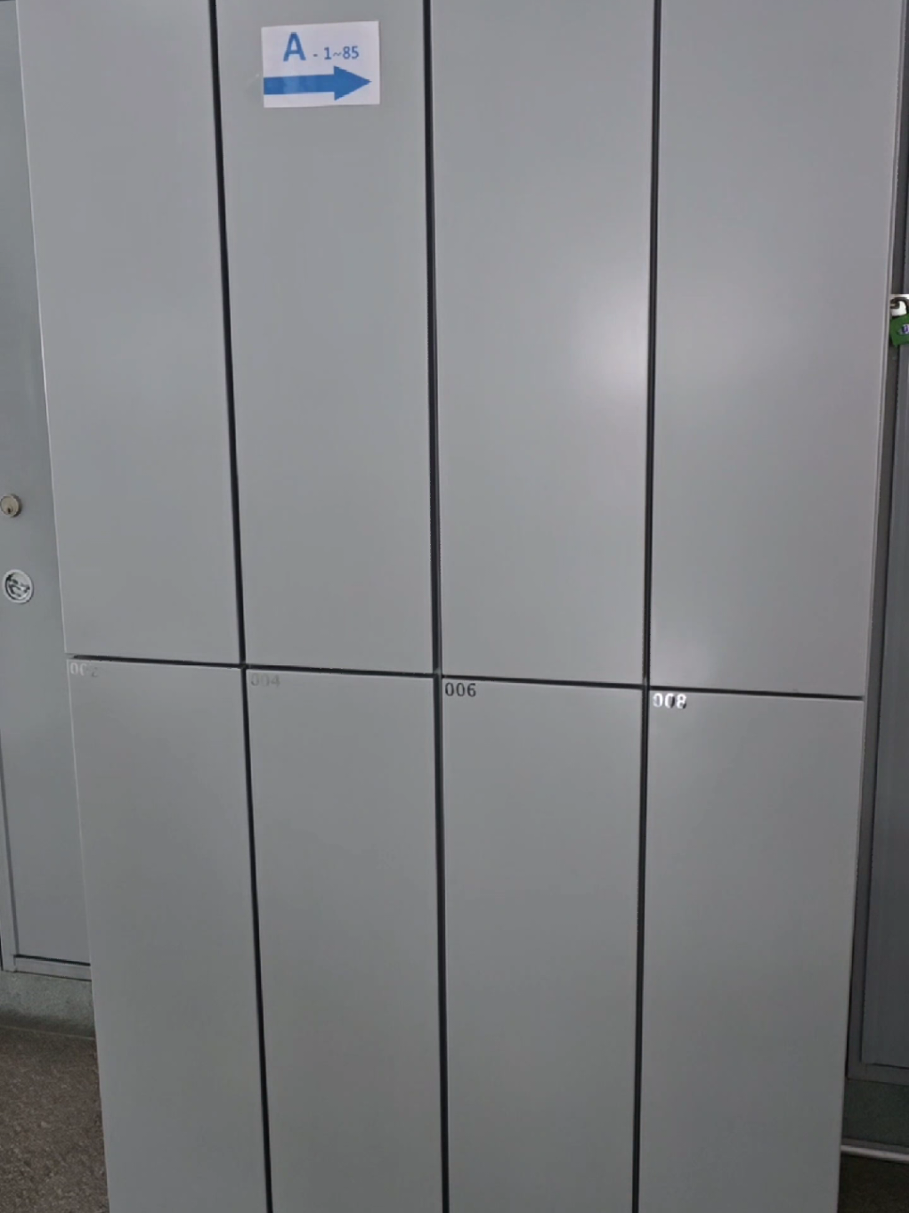 How we receive packages in the dorm You will get a message when your order has arrived. If you received a code then it is stored in the unmanned parcel box  in the resting area. You just have to enter the code and the locker will open automatically.  기숙사에서 택배 받는 방법 주문한 상품이 도착하면 메시지를 받고 코드를 받았다면, 물건은 휴게실에 있는 무인 택배함에 보관되어 있어요. 코드를 입력하면 락커가 자동으로 열려요.  #BUFS #BusanUniversityofForeignStudies #부산외대 #Busan #GKS #StudyInKorea2025 #SikSupporters2025 #LifeInKorea #KoreaCulture #KoreanFood   #StudyAbroad #GlobalStudent #CulturalExchange #TopSupporters #SupportersHighlight   #BestContent #KoreaForInternationalStudents #스터디인코리아2025 #유학생서포터즈   #글로벌서포터즈 #유학은_대한민국 #한국유학정보 #우수콘텐츠 #한국문화소개 #유학생활