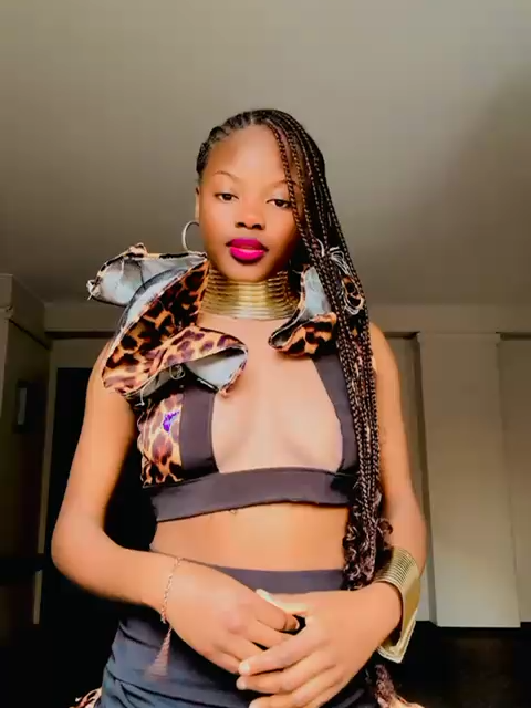 luyazenzela#zulutiktok #maskandi #confiekazwelonke #luyazenzela #amabhincakazi #impumelelo🕯🕯🕯 #shenge #mashenge