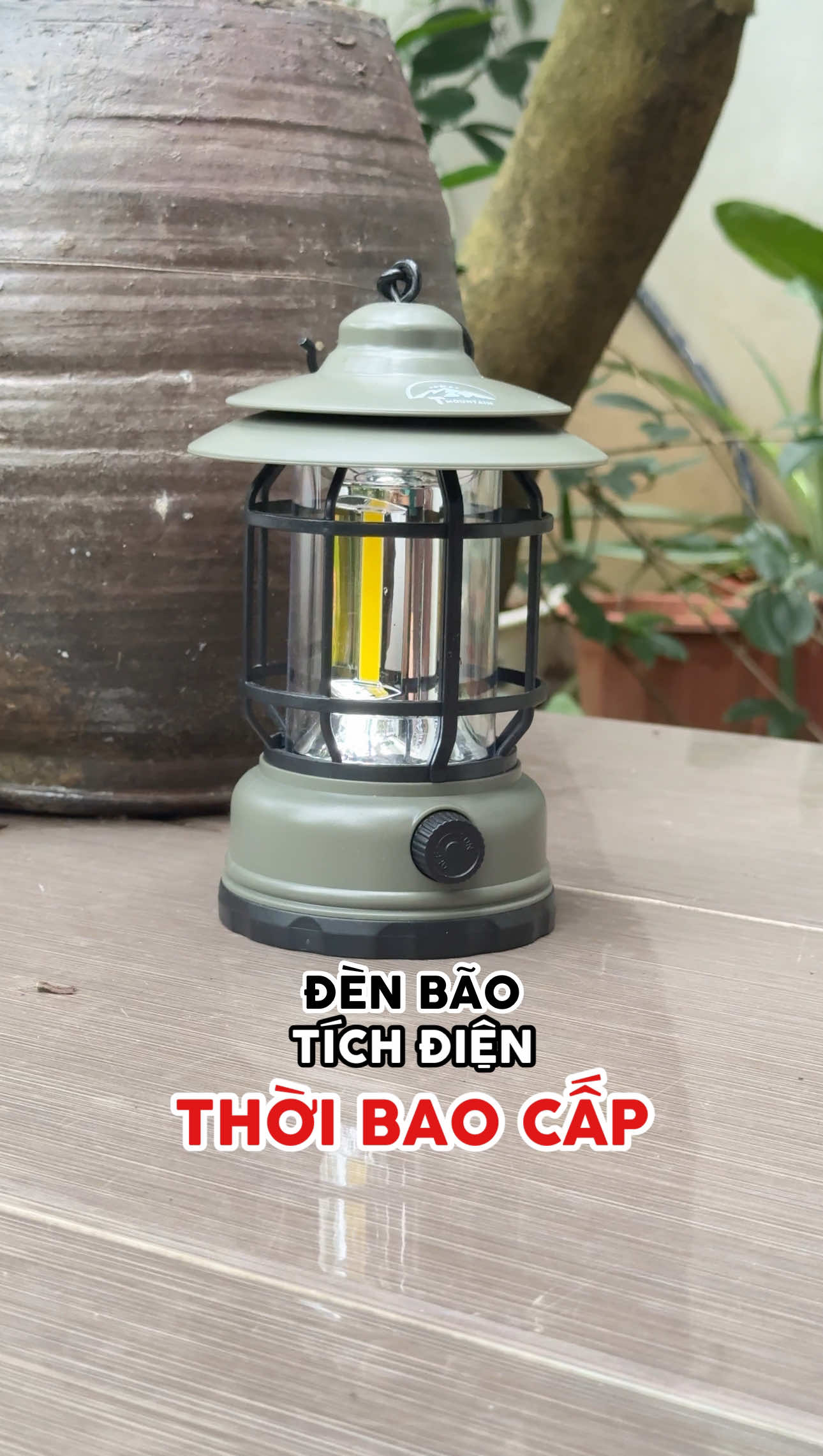 Đèn tích điện có mấy chục mà sáng cỡ này các bác ơi 🤩#dentichdien #denbaotichdien #dencamtrai #denpin #denpinsieusang 