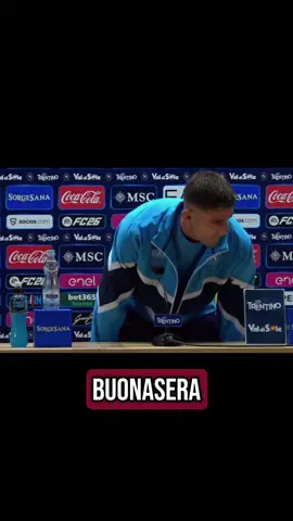 Conferenza stampa di presentazione di Lorenzo Lucca #lucca #sscnapoli #napoli #tiktokcalcio #calcioitaliano #forzanapolisempre #proudtobenapoli 