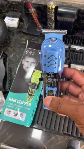 Máquina para fazer sua barba e cabelo 