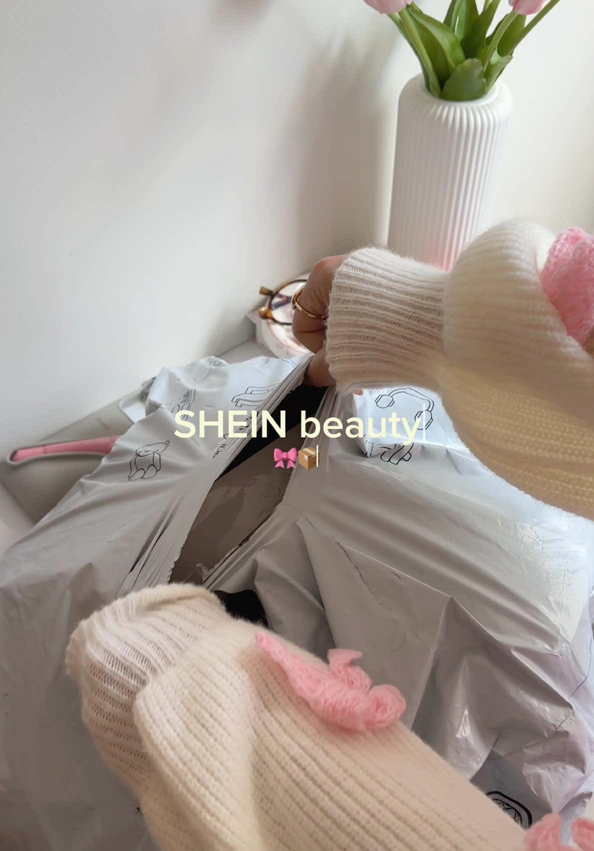 SHEIN haul🎀📦 Use eududaasantosBR10 para ganhar descontos @SHEIN @SHEIN Brasil  Fique atento às novidades pesquisando e seguindo os nomes das lojas SHEIN Slow Sunday,JOOCYEE Flagship Store,JUDYDOLL Flagship Store,Misslyn Cosmetics Store,alicegarden,Chic Beauty Brands Collection Store . #SHEINbrasil #sheinbeautyfinds  #SHEINforAll #aesthetic #sheinhaul #softgirl 
