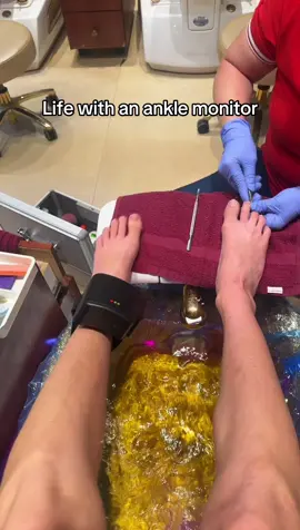 I can’t wait to be off house arrest… #fyp #arrest #anklemonitor #housearrest #nataliereynolds 