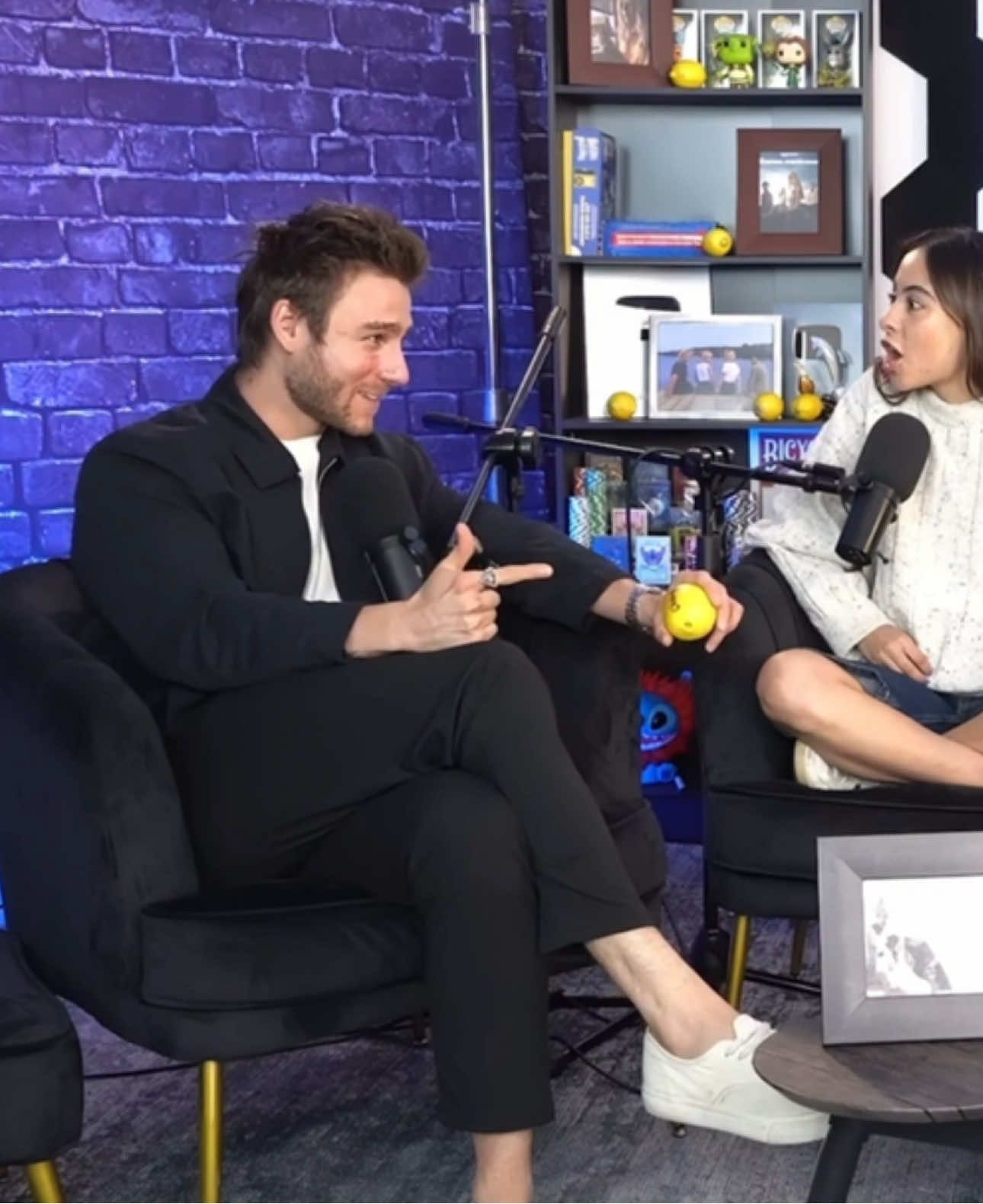 Luis Chaparro se enamora de su maestra primaria #luischaparro #5comentarios #alejandrosago #zerme ##malleza##jessica##podcastclips##podcasts##podcast