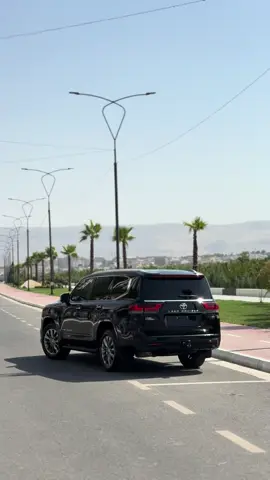 Land Cruiser VX Black Edition 🦅