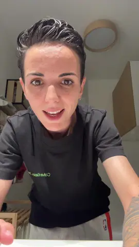 ENORME BON PLAN ‼️‼️ - Parfum nommé Bois Intense avec des notes de tête d'Oliban et d'Iris -   Note de cœur de Patchouli pour une expérience olfactive unique -   Note de fond de Miel et de Cuir pour une touche chaleureuse et sensuelle Eau de parfum made in 🇫🇷 Une dizaine d’€ seulement  Unisexe  Dispo ici sur TIKOK SHOP 