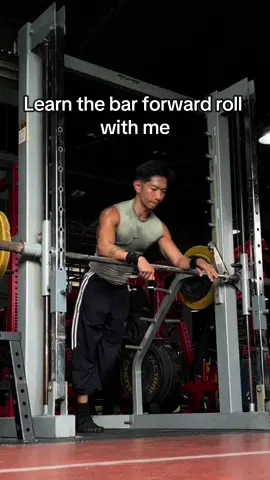 Learn the bar forward roll with me.  Also called a 360 roll over — is a calisthenics move where you launch yourself and rotate your entire body over the bar in a forward circular motion—completing a full spin (landing back on ur feet or continuing into another movement.) #calisthenics #Fitness #bodyweightworkout #workout #explore 