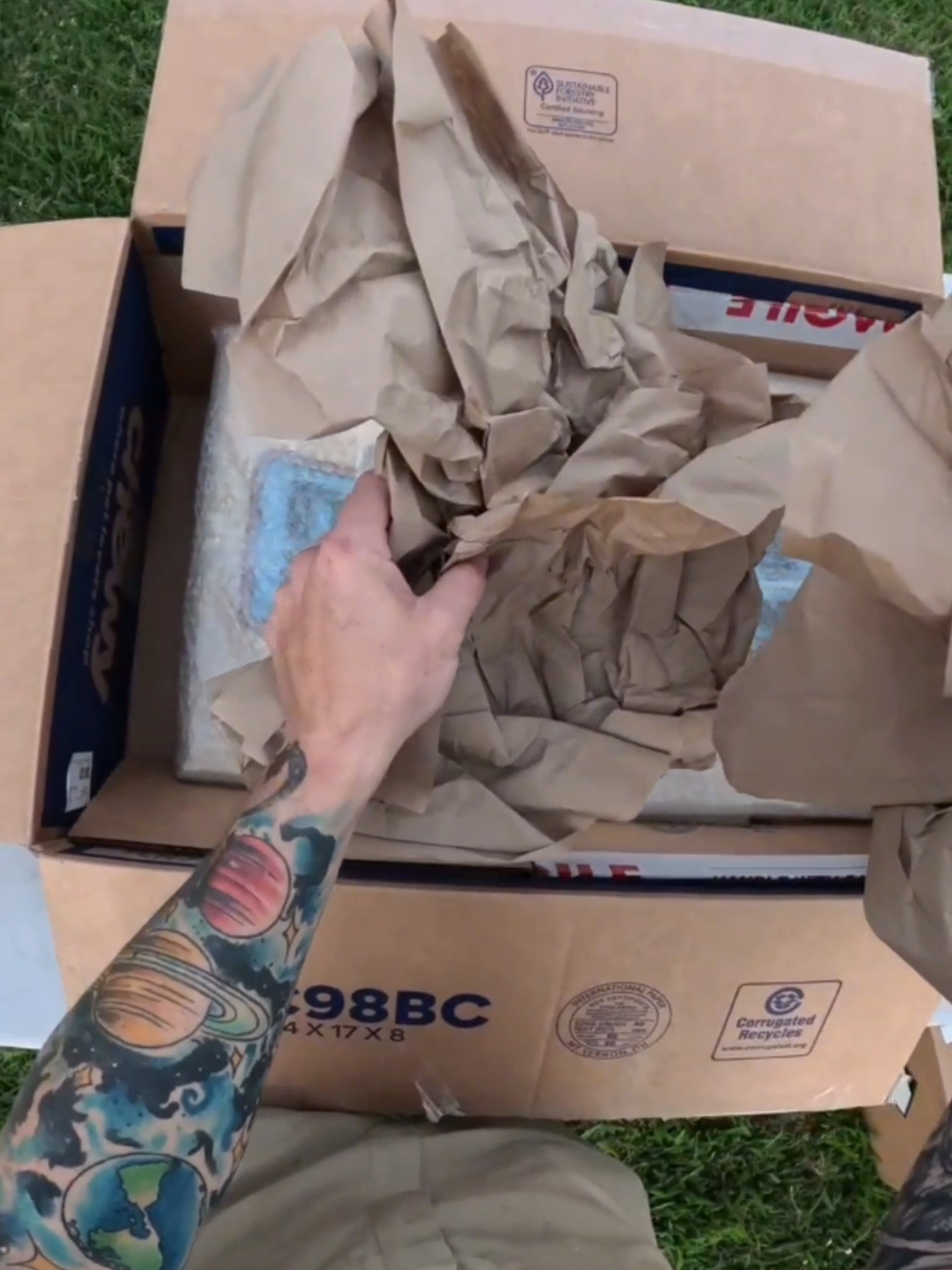 Someone sent us a gift! 😃🤩 #surprise #fyp #tiktok #mobile #mechanic #letsgo #funny #trend 