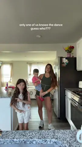 she's the main character fr 👸🏻 #momanddaughter #Siblings #OOTD #fypシ 