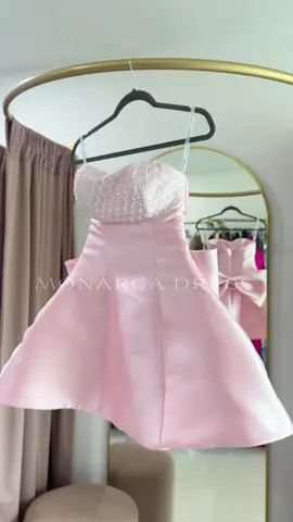 Nuevo vestido disponible solo para Renta 🩷 #monarcadress #rentadevestidos #rentaldress #vestidocorto #culiacan #coquette #coquettegirl #pinkdress #coquetteaesthetic #coquettedress 