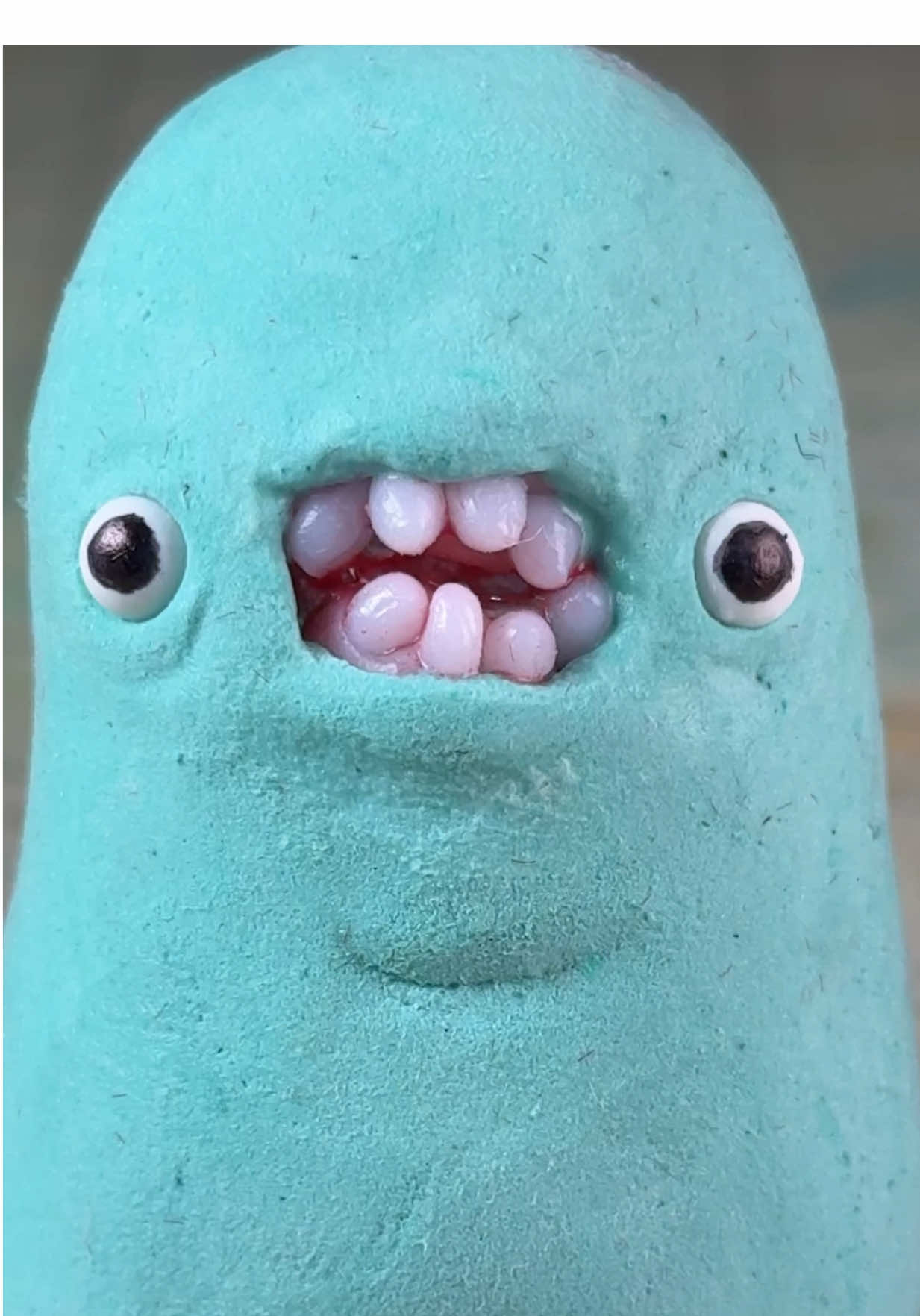 Making a small blue air dry clay blob and a poseable hairy blob #nickpainting #clay #sculpture #artsandcrafts 
