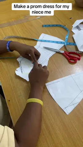 Beautiful prom dress 👗 #vinexempire #fyp #fashion #fashiondesigner #fashiontiktok #vinexfashionacademy #fashioninspo #promdress 