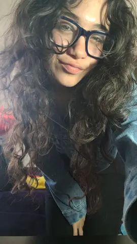 #hair #curly #makeup #me #lovely #justagirl #girls #outfitinspiration #outfit #modeling #jellyfish #model #actriz #cine #actress #shortvideo #hyoz_oficial 