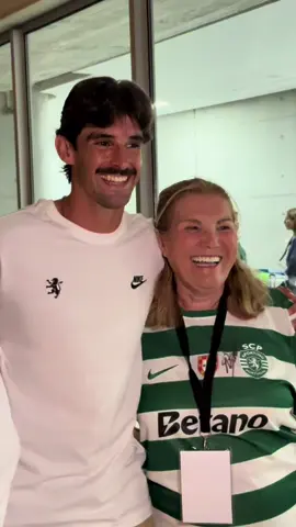 Uma visita especial 💚 #DoloresAveiro #SCPSAFC #SportingCP #SCP #CristianoRonaldo #CR7 #TikTokDesporto 