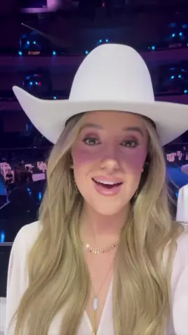 If you could be anywhere right now, where would you be? #SomewhereOverLaredo