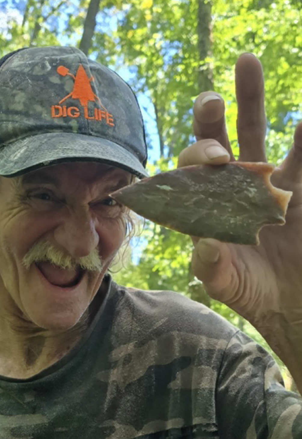 Adrenaline-shot moment of discovery here of Glen with @DigLifeFL! How would you react if you found an ancient artifact like that?  Found on private property with permission  here private property with permission here #SHRKco #LinkInBio #artifact #artifacts #rarefind #digging #floridaman #ancient #prehistoric #nativeamerican #stone #rarebeauty #wilderness 
