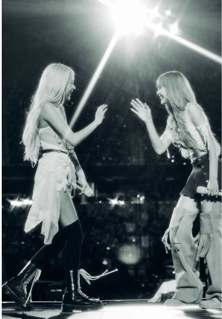 and in the end this will always ring.. #blackpink #lisa #rosé #chaelisa #fyp 