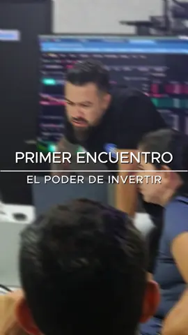 Un encuentro muy ameno con algunos de nuestros aprendices, aprende de manera personalizada y a tu ritmo! 📊👨🏻‍💻  #finanzas #educacionfinaciera #inversión #trading 