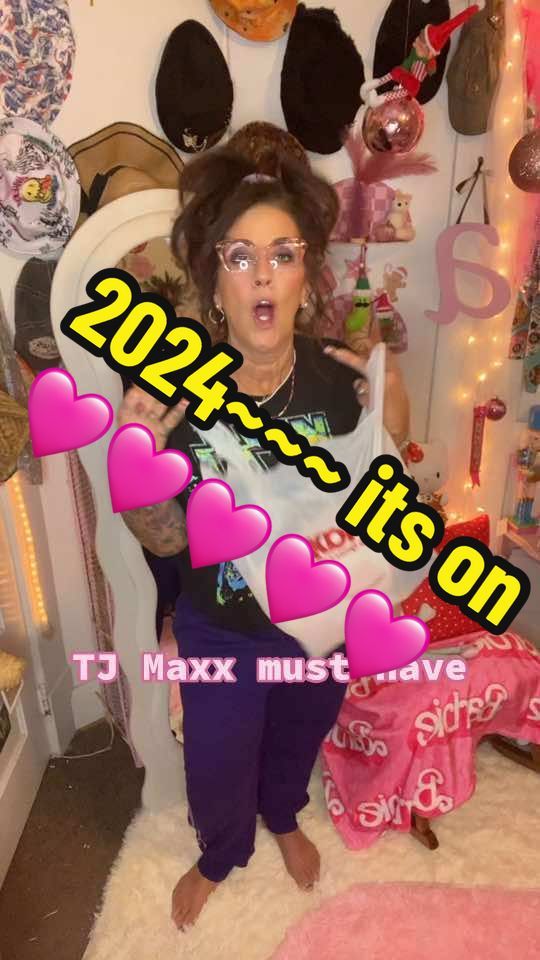 @TJ Maxx @tjmaxx & homegoods @tj max official #tjmaxxfinds#happynewyearpinkygirls #tjmaxxhaul this sweater is so freaking cute. The pearls around the heart is amazing. I normally don't pay that much for a sweater but it's super soft and it doesn't itch me. 🩷#valentinesweater #pearlheartsweater i'm just bored, so decided to share this cute sweater 🙋‍♀️🙋‍♀️🙋‍♀️🙋‍♀️