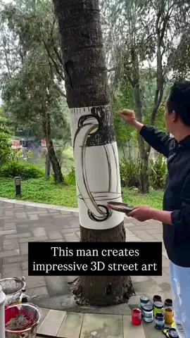 Prepare-se para ter seus sentidos desafiados. 🎨✨ Li Jiayue, conhecido como Qiangshi Jiayue, está revolucionando a arte urbana com seus murais 3D de tirar o fôlego. O que parece ser uma simples parede se transforma, diante de seus olhos, em portais visuais hipnotizantes, onde a ilusão de profundidade desafia a percepção e transporta o observador para outras realidades. Com talento técnico preciso e criatividade incomum, Jiayue aplica sombras, perspectiva e cor de maneira tão realista que seus murais parecem literalmente saltar do concreto. Cenas de natureza selvagem, estruturas que se rompem, passagens secretas e janelas abertas para o infinito são apenas alguns exemplos do que ele é capaz de criar… tudo isso em superfícies planas e comuns, como muros e fachadas de prédios. Seu trabalho vai muito além da estética: é uma provocação ao olhar, à lógica e à nossa relação com os espaços urbanos. Cada obra exige um segundo olhar, e é aí que a mágica acontece. Pessoas do mundo todo compartilham seus murais em redes sociais, viralizando as imagens como se fossem enigmas visuais a serem decifrados. 🧠 O que você vê na primeira olhada… é mesmo o que está lá? 🌀 Arte, percepção e ilusão caminhando lado a lado. 👉 Se você também se fascina com o poder da arte de transformar o mundo ao nosso redor, curta, compartilhe e siga a página para mais conteúdos visuais, científicos e surpreendentes! 💥 #Arte3D #IlusãoDeÓtica #QiangshiJiayue #MuraisUrbanos #StreetArt #DouyinArt #ArteVisual #Inspiração #ArtistasQueTransformam #SigaAPágina