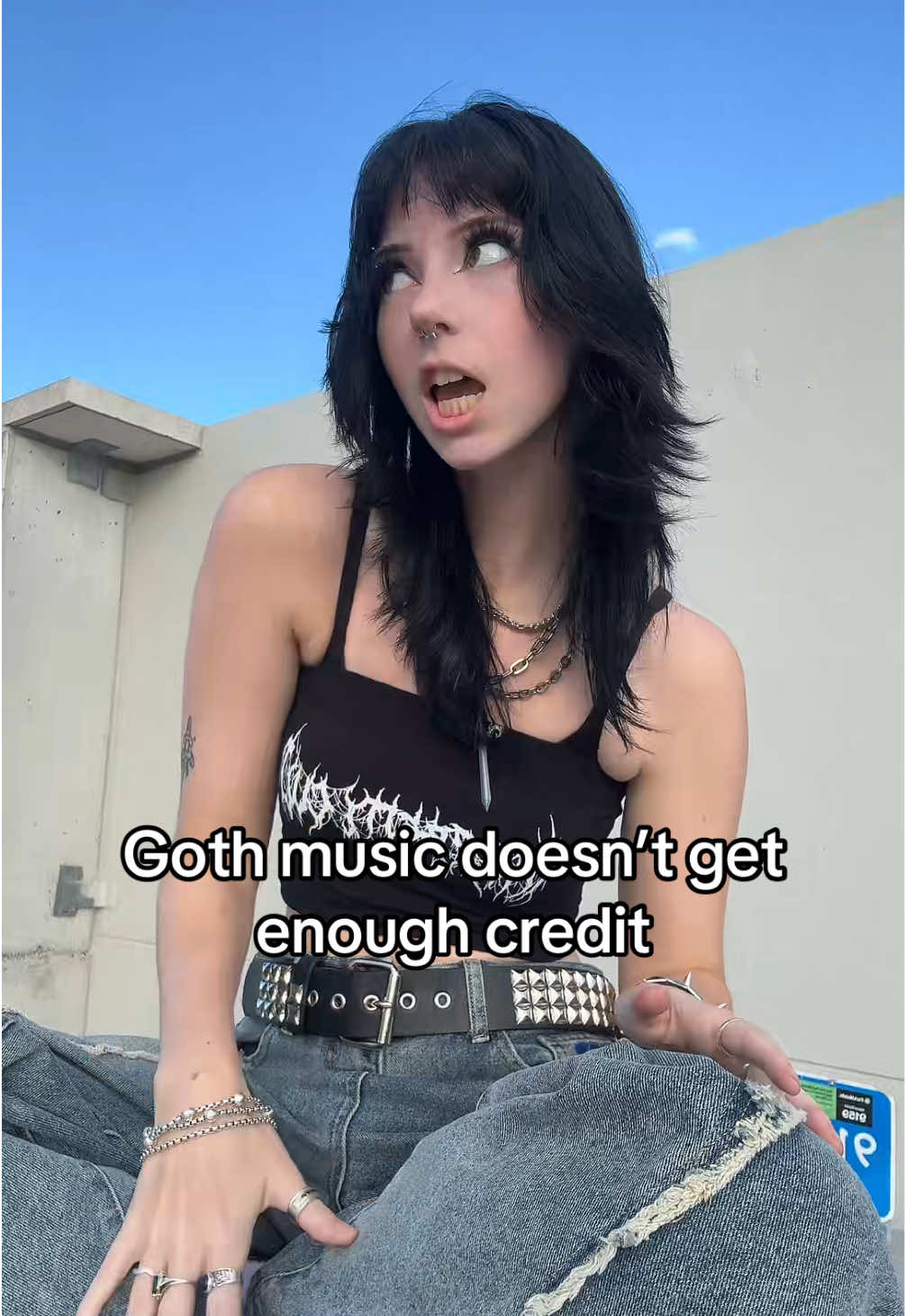 it’s so fun idk why it gets so much hate #alternative #altgirl #goth #gothmusic #fyp #foryoupage #grungeaesthetic 