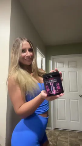 Never leaving without my @Bold Buns creatine ❤️ This creatine transformed my body #creatin #gym #gymgirl #fyp #workout 