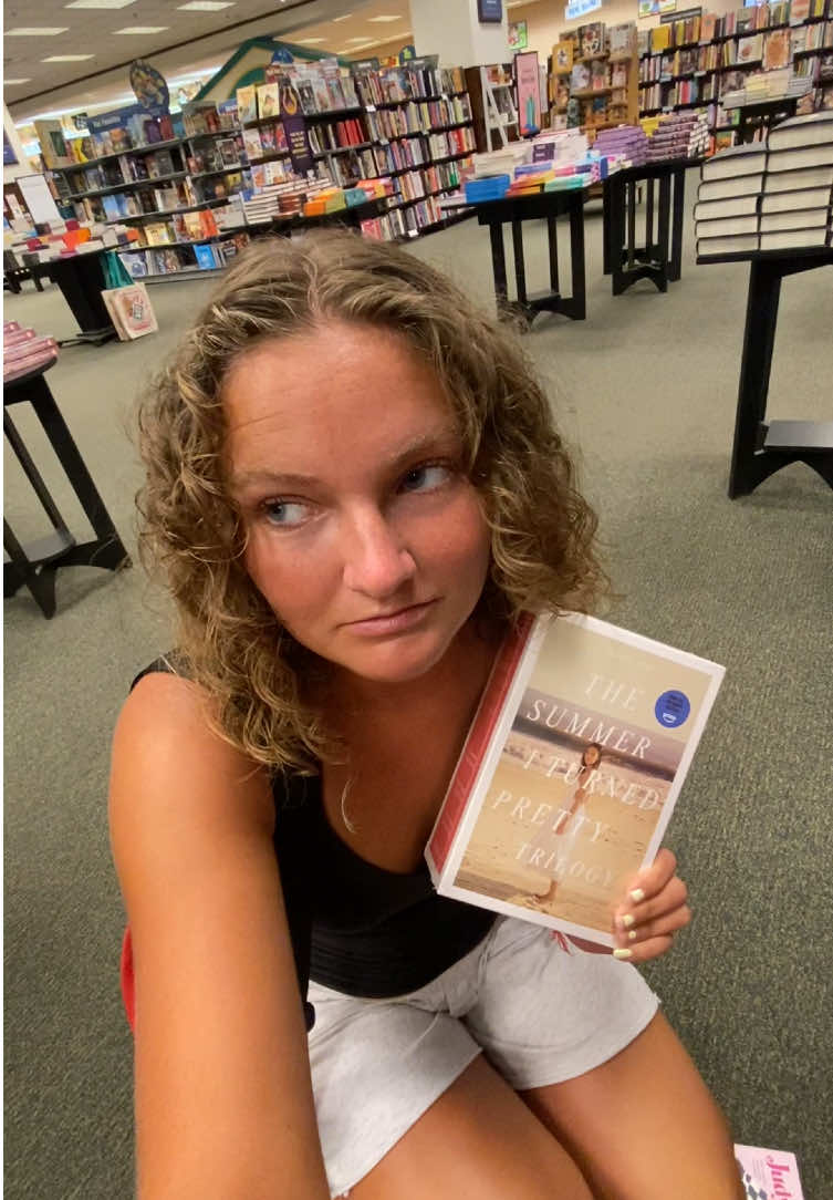 in my YA romance ERA! and proud of it🤘🏼 #barnesandnoble #yaromance #romance #romancebooks #thesummeriturnedpretty 