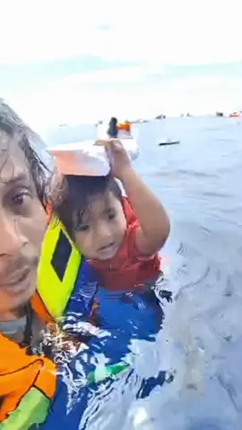 Terima kasih orang baik. Semoga masih banyak lagi orang baik seperti ini.  #abdul_rahman_agu #tiktokviral  #videoviral  #CapCut  #kapalterbakar 